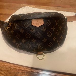 Louis Vuitton Bumbag authentic used great condition